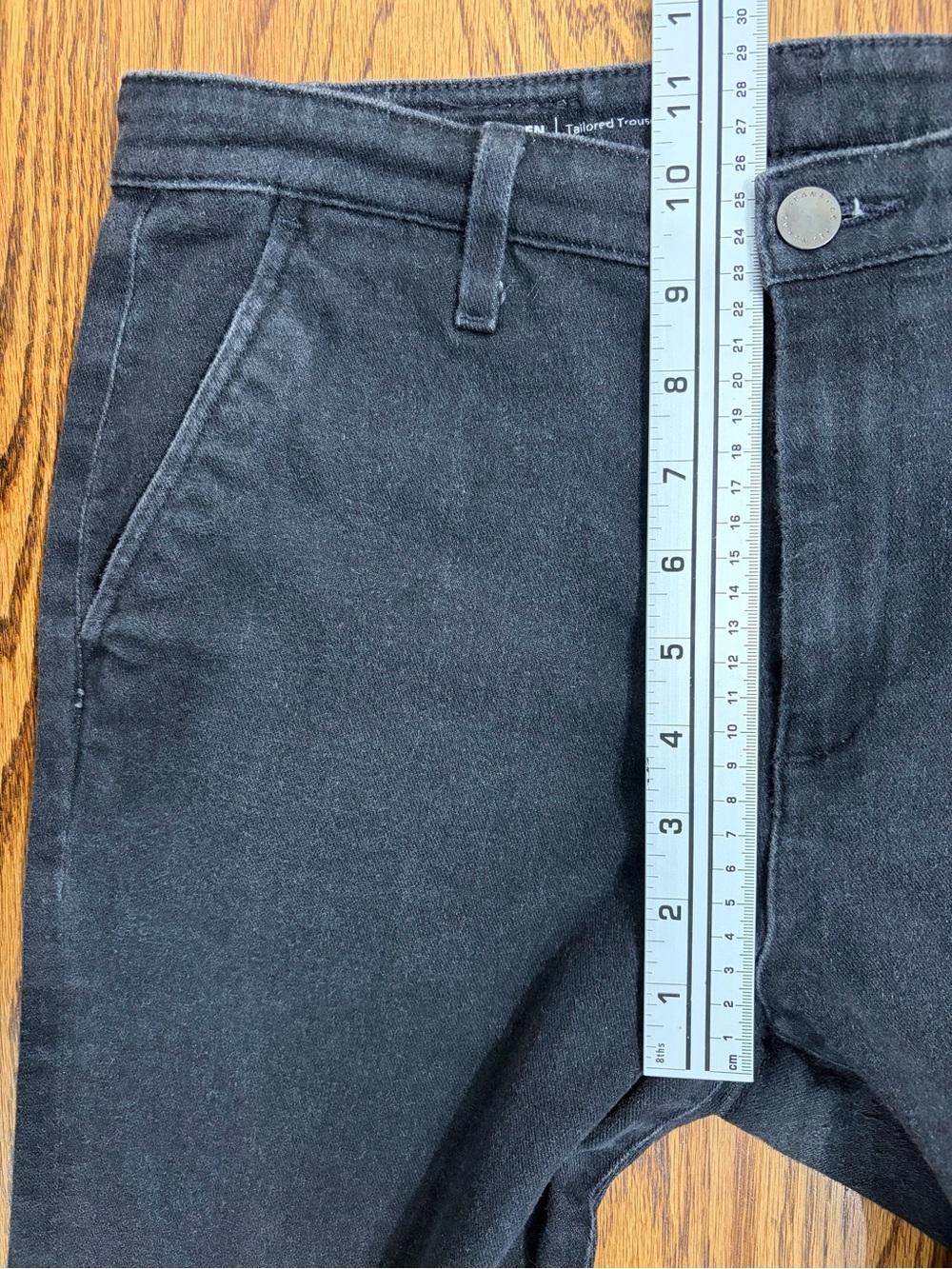 AG Caden Tailored Trouser Black (29) - Picture 9 of 11
